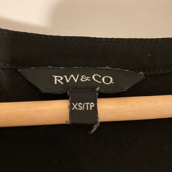 Women’s Blouse - Picture 3 of 3